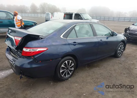 2015 Toyota Camry Le z USA, uszkodzony, nr VIN 4T4BF1FKXFR445726